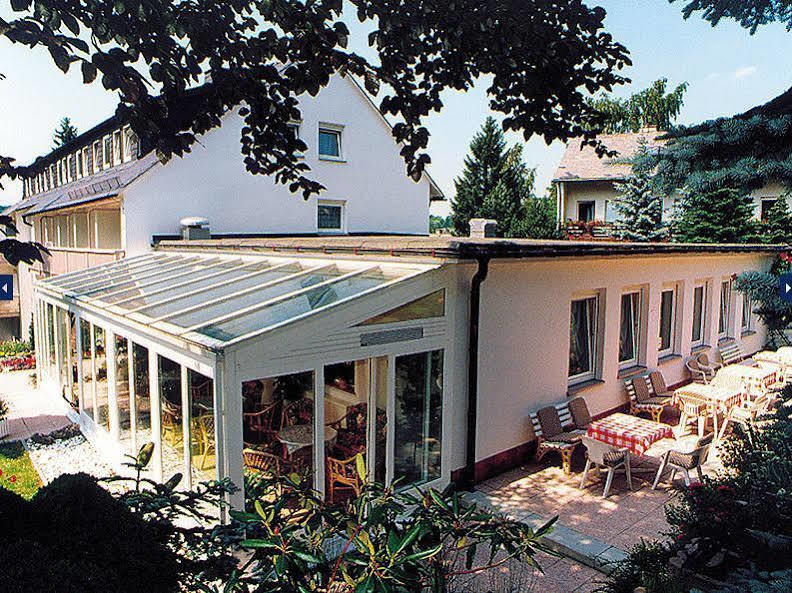 Pension Zum Loewen, Parkplatz, Fruehstueck, Wlan, Zentral Bad Steben Kültér fotó